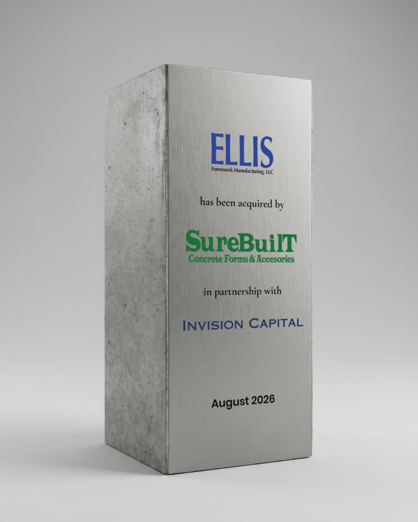 Trophée sur mesure Financial Tombstone - Invision Capital, 2026 : vue de trois quarts