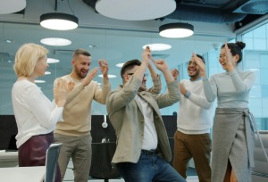 Waarderingsquotes voor medewerkers: hoe je ze strategisch inzet op de werkvloer